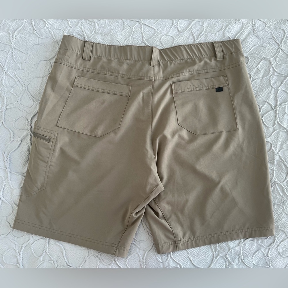 men's zeroxposur Khaki Moisture Wicking Shorts Size 40 (0642) - Picture 6 of 12